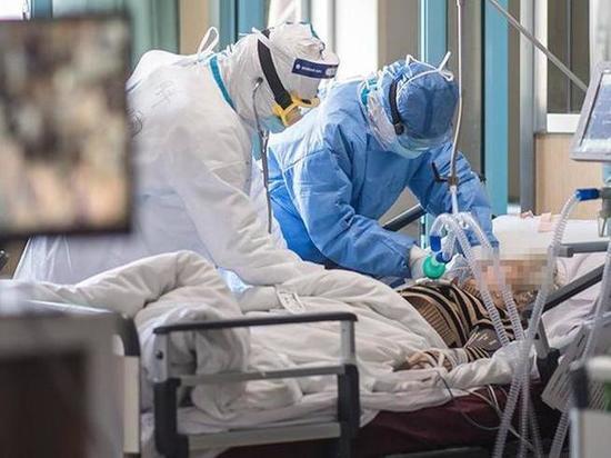 Российские врачи рассказали о второй волне коронавируса: реанимации возвращают