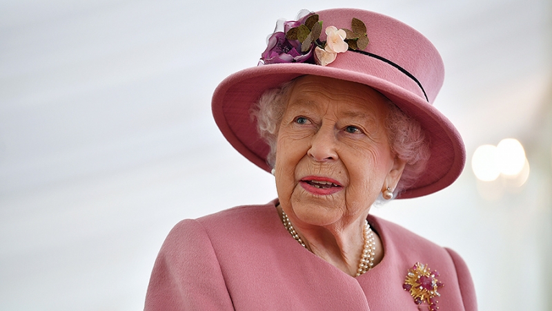 Источники исключили отречение королевы Елизаветы II от престола