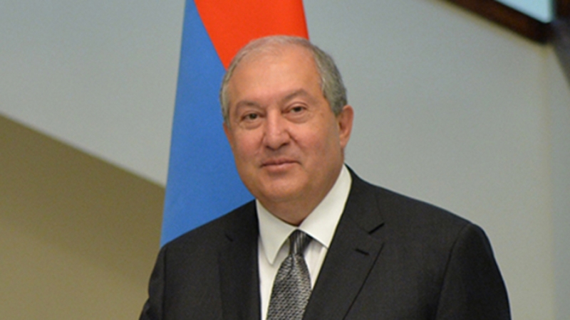 Президент Армении отправился в Москву с частным визитом