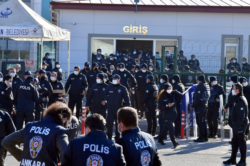 В Турции более 300 человек приговорили к пожизненному заключению