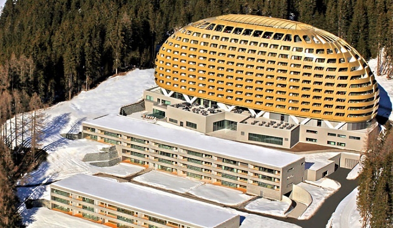 На горнолыжном курорте в Швейцарии закрылся известный отель