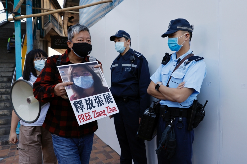 США осудили преследование 12 гонконгцев, задержанных властями КНР 