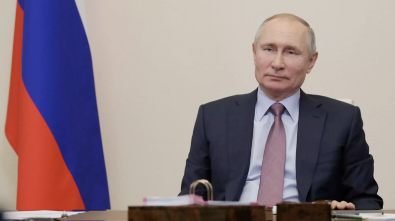 Путин ответил на вопрос о снятии ограничений в России
