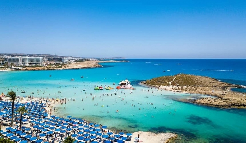 Российские туристы смогут улететь на Кипр с 1 апреля