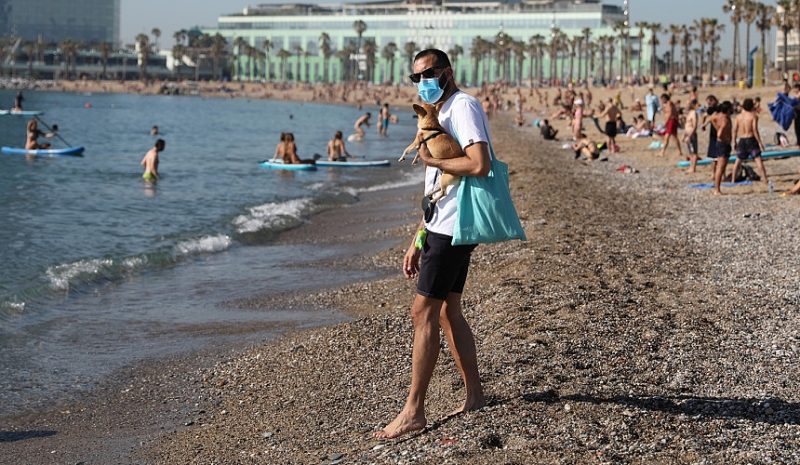 Испания вводит новые ограничения для туристов