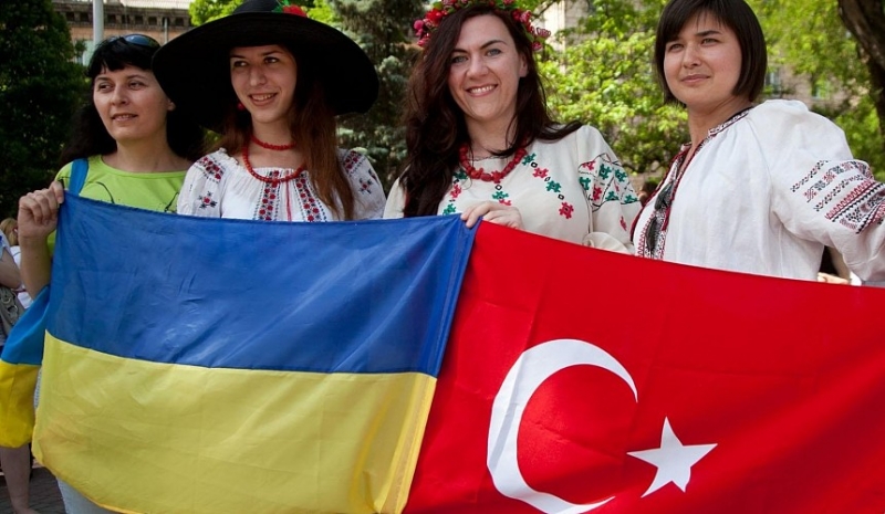 Украина собирается увеличить количество чартерных рейсов в Турцию в мае