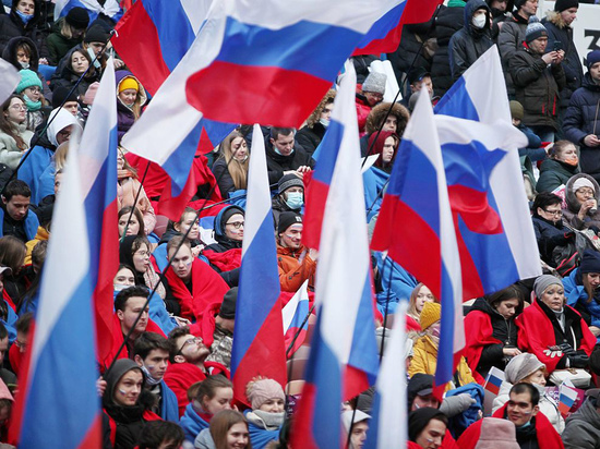 Сегодня уверенно называют себя патриотами 78% россиян
