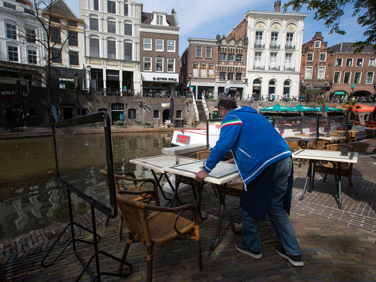 Карантин по-голландски: в стране ввели новые ограничения