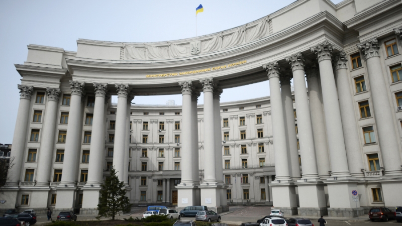 В Киеве ответили на слова Путина об обязательствах вернуть активы СССР