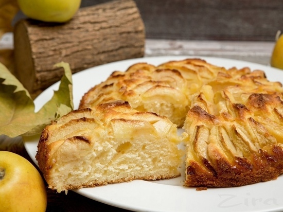Звёздные рецепты: французский яблочный пирог от Анны Песковой