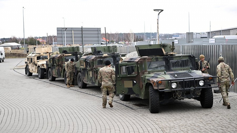 Белый дом опроверг данные СМИ об очередной отправке военных в Польшу