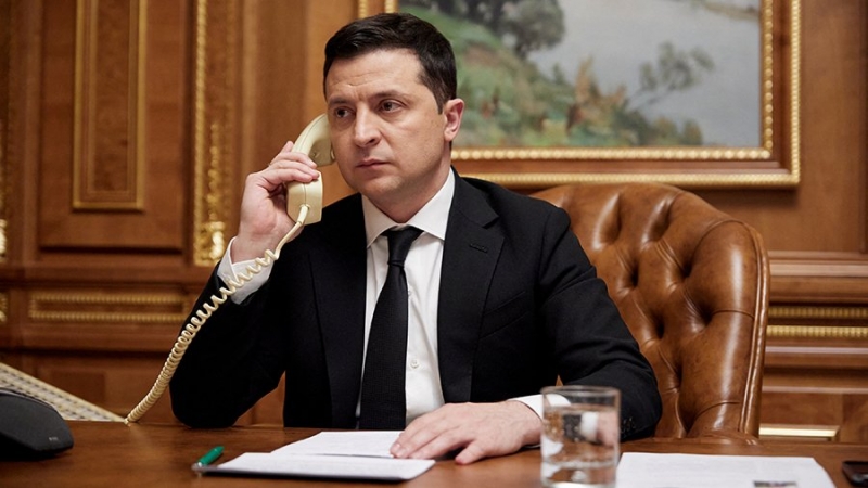 Зеленский обсудил с Макроном ситуацию в Донбассе