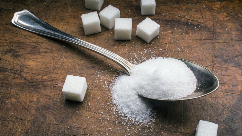 Врач Соломатина заявила о рисках инсульта и инфаркта при чрезмерном употреблении сахара
