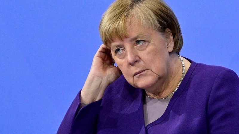 Меркель объяснила приступы своей дрожи в 2019 году