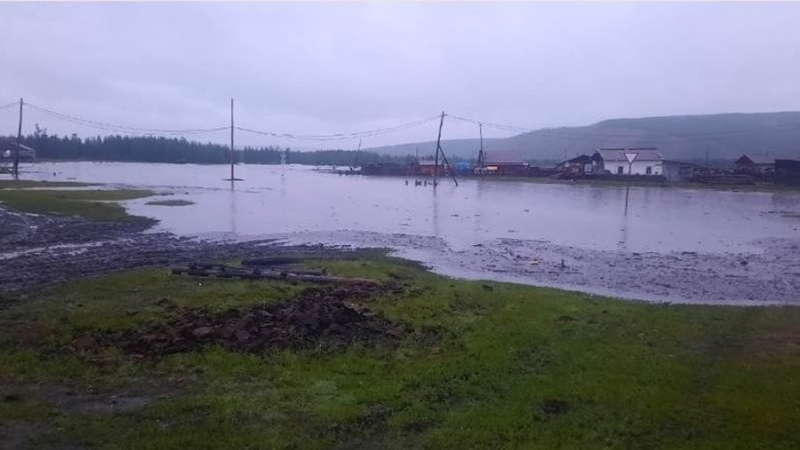 Более 20 дворов подтоплено в селе Суордах в Якутии