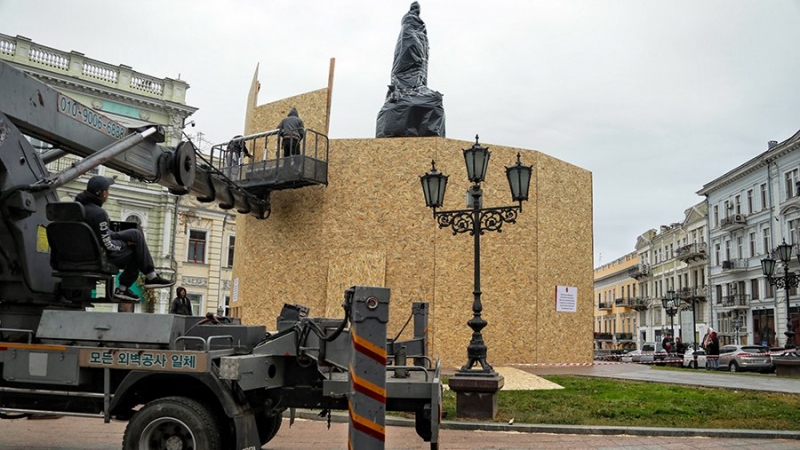 Одесские власти демонтируют памятник Екатерине II в ближайшее время