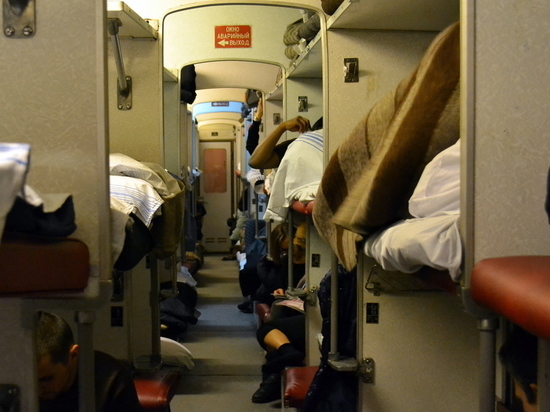 В поездах разрешен спор между пассажирами нижних и верхних полок