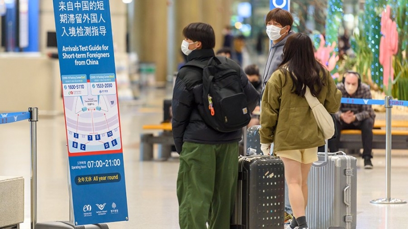 Китай приостановил выдачу виз южнокорейцам из-за ограничений Сеула на фоне COVID-19