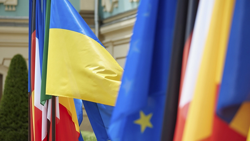 Обозреватель ФРГ предостерег Киев от нереалистичных надежд по членству в ЕС