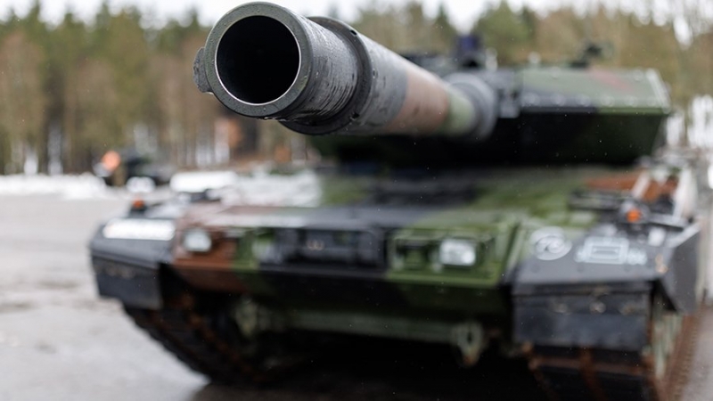 В ФРГ заявили о молчании партнеров в ЕС после согласия поставить Киеву танки