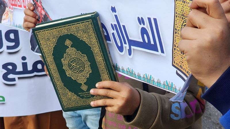 Полиция Швеции разрешила акцию с сожжением Корана в Стокгольме в Курбан-байрам