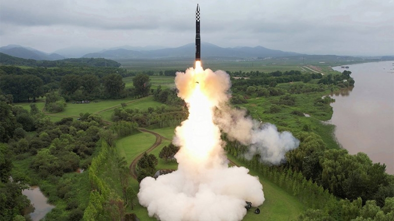 Южная Корея расширила санкции против КНДР из-за запуска баллистической ракеты