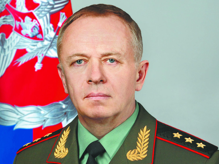 «МК» поздравляет с прошедшим днем рождения заместителя министра обороны Александра Фомина